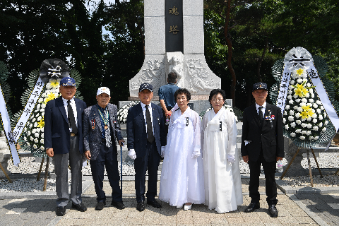 현충일추념식 (108).JPG