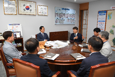 문성철 부군수 사령교부 (14).JPG