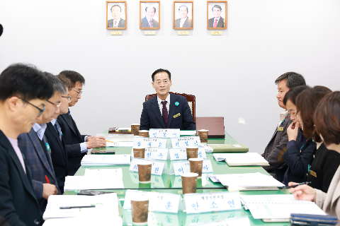 1일군수제 및 한우협회 물품 전달식 (21).JPG