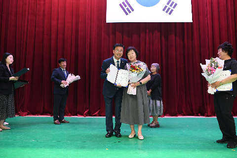 삼례읍 어르신 문화공연및 나눔행사 (40).JPG