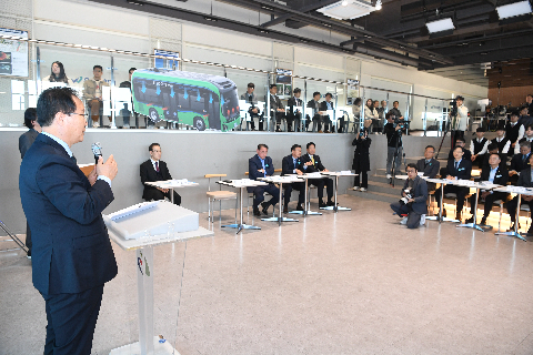 완주군 수소산업 발전전략 포럼 (11).JPG