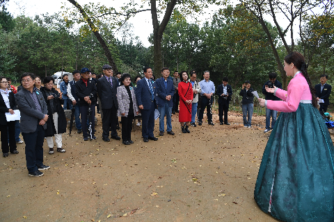 만가리 시비 제막식 (7).JPG