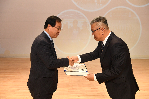 직원월례회 (20).JPG
