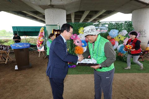 완주군수배 만경강 가족사랑 걷기대회 (22).JPG