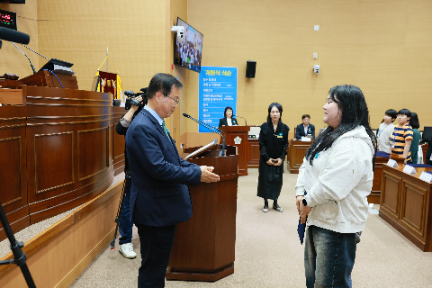 완주군 어린이·청소년의회 개원식 (118).JPG