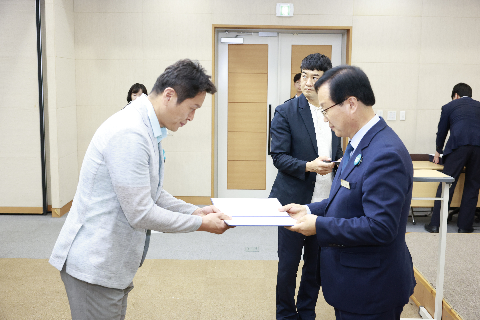 하반기 사령교부 6급이상 (145).JPG