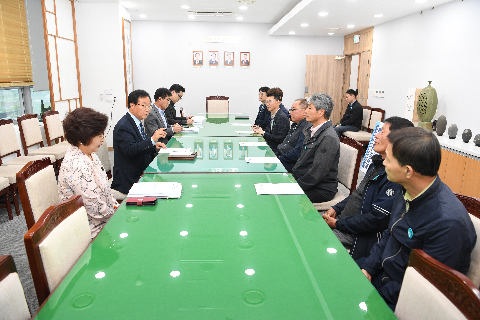 완주군 축산단체 산불피해지역 기부금 전달식 (5).JPG