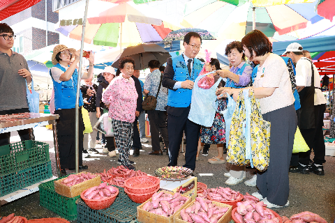 추석맞이 전통시장 장보기 행사 (22).JPG
