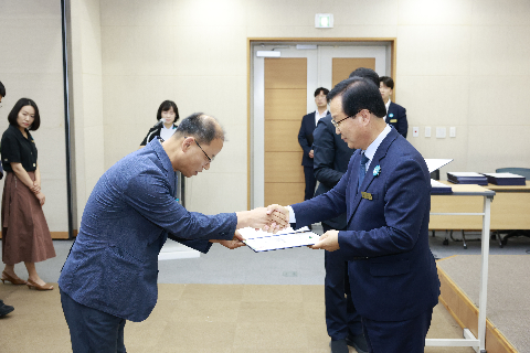 하반기 사령교부 6급이상 (107).JPG