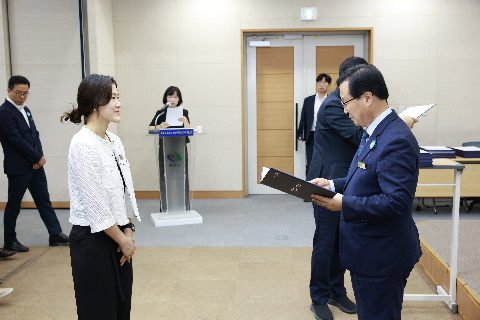 하반기 사령교부 6급이상 (79).JPG