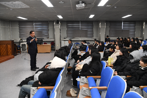 한별고등학교 학생 대상 특강 (5).JPG