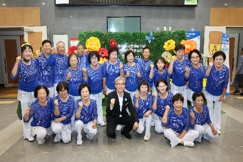 완주체육회장배 건강체조 경연대회 (38).JPG
