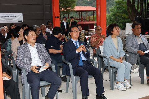 연석산 우송미술관 개전식 (13).JPG