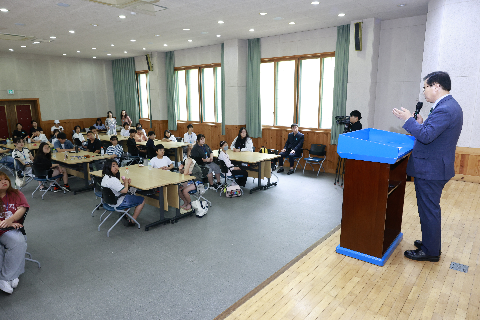 어린이청소년의회 민주시민캠프 (20).JPG
