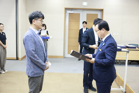 하반기 사령교부 6급이상 (54).JPG