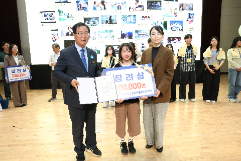 완주아동권리영화제 시상식 (38).JPG