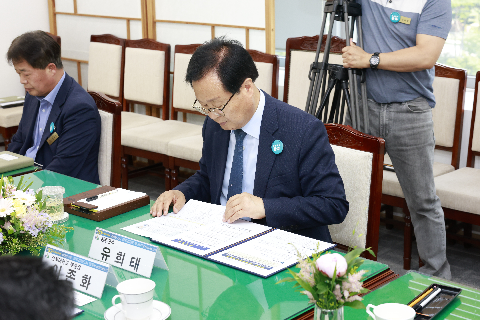완주군-전북대학교 업무협약식 (6).JPG