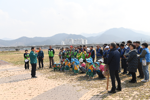 안보자문협의회 만경강 정화활동 (11).JPG