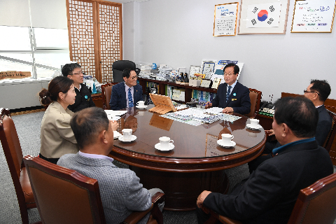 대한노인회 완주군지회 산불피해지역 성금전달식 (5).JPG