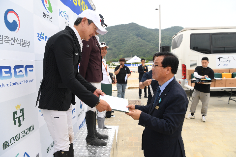 제3회 완주 군수배 승마대회 (44).JPG