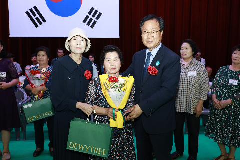 효도대상 시상 및 어르신 위안행사 (85).JPG
