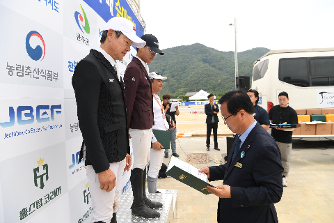 제3회 완주 군수배 승마대회 (43).JPG