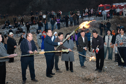 상관면 달짚태우기 (54).JPG