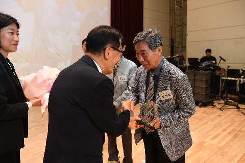 노인의 날 기념행사 (60).JPG