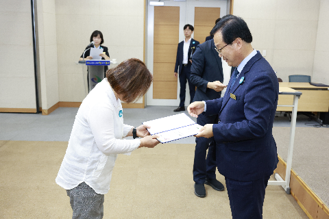 하반기 사령교부 6급이상 (210).JPG