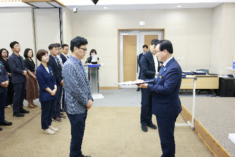 하반기 사령교부 6급이상 (94).JPG