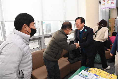 느티나무봉사단 안경봉사 나눔행사 (5).JPG