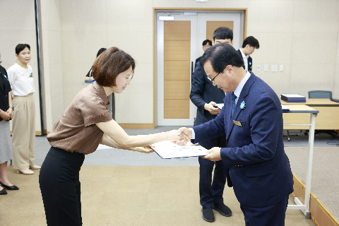 하반기 사령교부 6급이상 (155).JPG