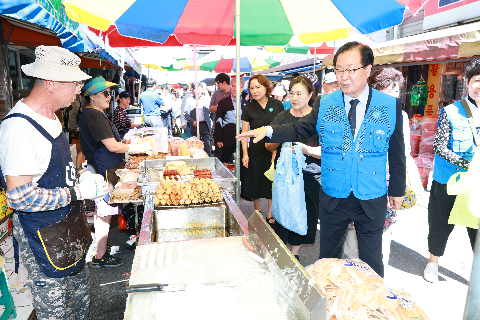 추석맞이 전통시장 장보기 행사 (11).JPG