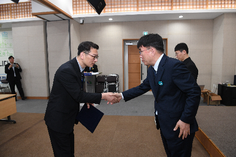 시설관리공단 직원 임용식 및 윤리경영 헌장선포 (44).JPG
