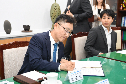완주군-세방'이의순'재단 업무협약식 (9).JPG