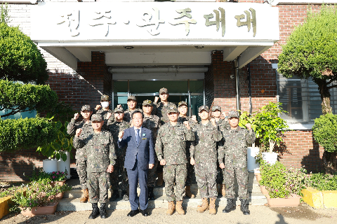 추석맞이 군부대 및 사회복지시설방문 (26).JPG