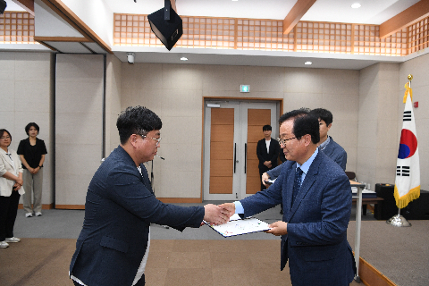하반기 정기인사 사령교부 (40).JPG