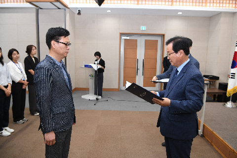 하반기 정기인사 사령교부 (216).JPG
