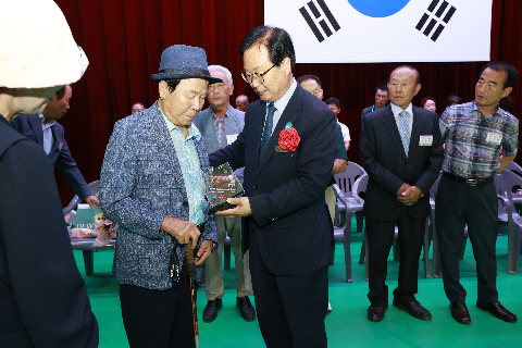 효도대상 시상 및 어르신 위안행사 (44).JPG
