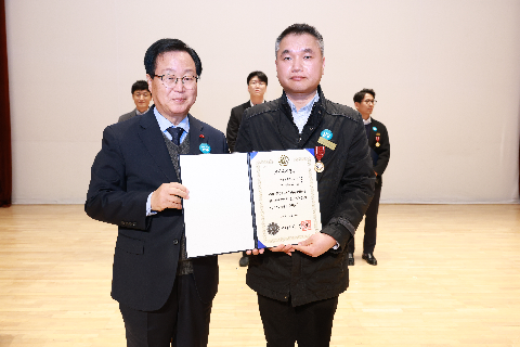 종무식 및 문성철 부군수 이임식 (88).JPG