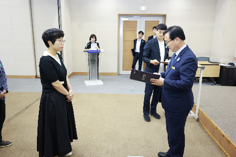 하반기 사령교부 6급이상 (194).JPG
