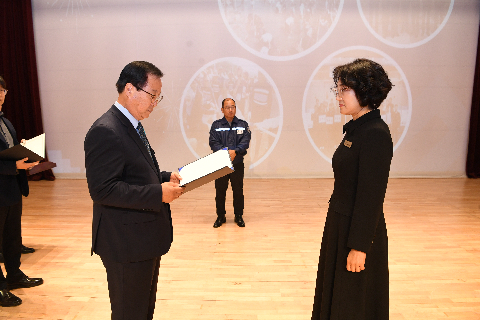 직원월례회 (17).JPG