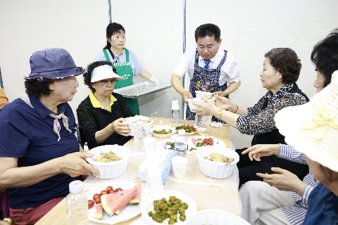 상관면 삼계탕 나눔행사 (35).JPG