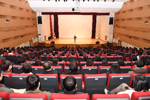 직원월례회 (100).JPG