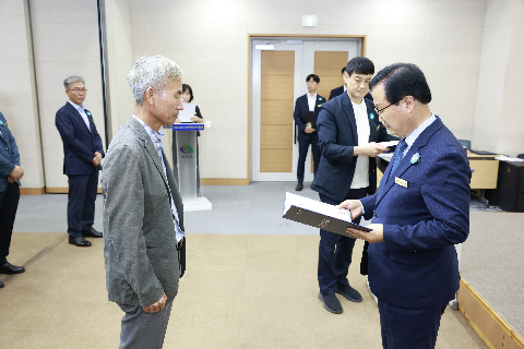 하반기 사령교부 6급이상 (15).JPG