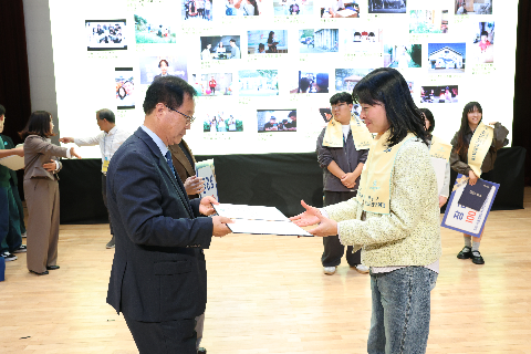 완주아동권리영화제 시상식 (65).JPG