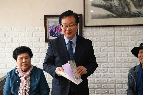 성인문해 진달래학교 환경개선사업 학습장 방문 (11).JPG