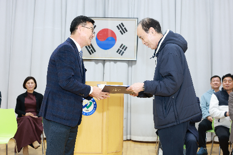 제9회 완주로컬푸드배 전국 배드민턴대회 (29).JPG