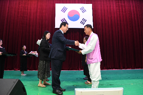 삼례읍 어르신 문화공연및 나눔행사 (8).JPG