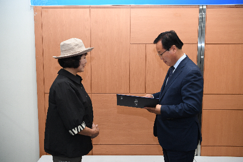 완주경제센터 운영위원회의 (8).JPG